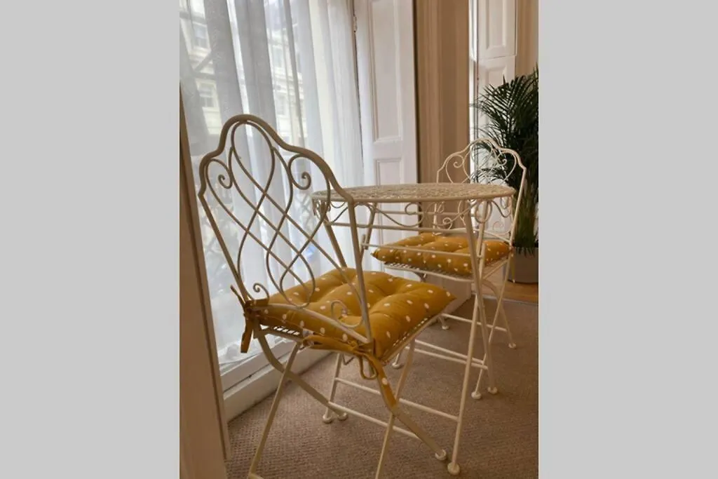 Luxury 1 Bed Flat With Balcony & Sea View Apartment Brighton United Kingdom