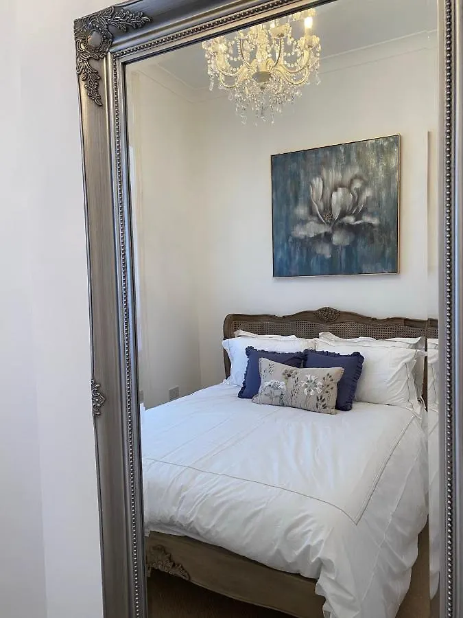 Luxury 1 Bed Flat With Balcony & Sea View Apartment Brighton United Kingdom
