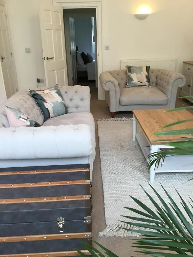 Luxury 1 Bed Flat With Balcony & Sea View Apartment Brighton