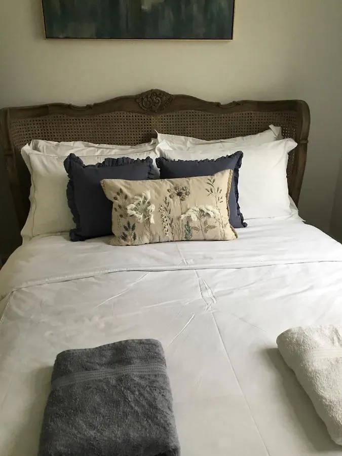 Luxury 1 Bed Flat With Balcony & Sea View Apartment Brighton